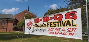 Barbecue mixes with music for 20th annual Holy Smoke festival
