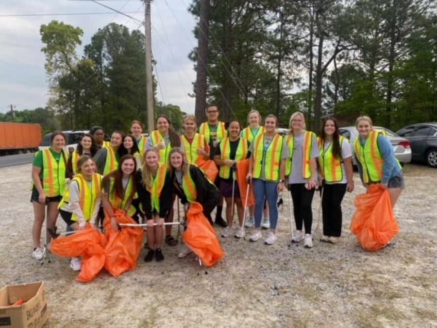 Members of the Richmond Senior Beta Club pose while cleaning up for the Spring Litter Sweep.