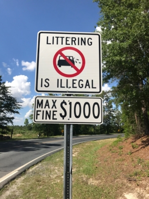 $1000 Fine for Littering Sign on Old Laurinburg Road East of Hamlet